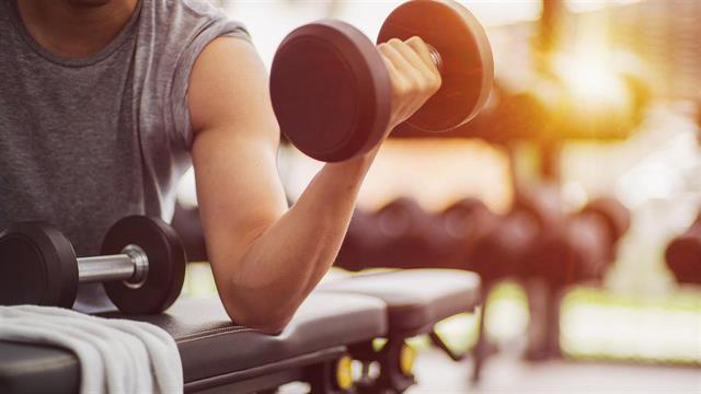 Άσκηση με βάρη: Ποια είναι τα οφέλη της;