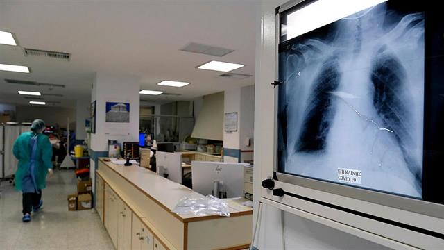 63 + 3 ακόμη απώλειες και 8.214 νέες λοιμώξεις από κορωνοϊό