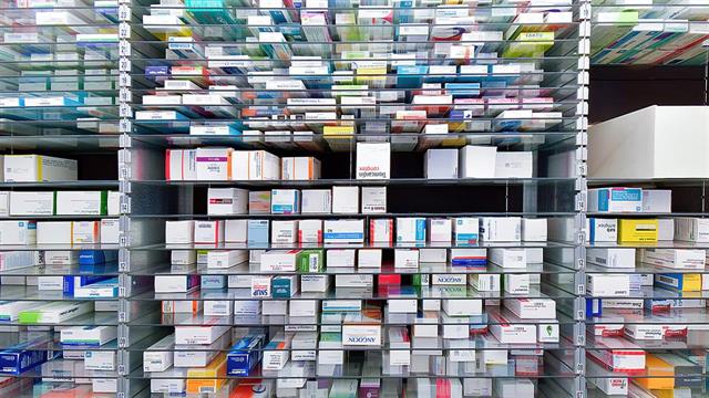 Χρήματα και φάρμακα στέλνουν φαρμακοβιομηχανίες στην Ουκρανία