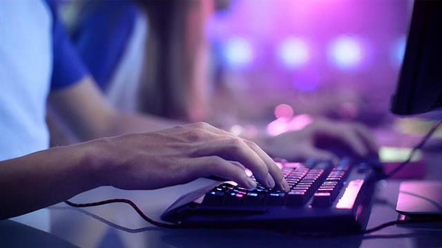 3 στους 5 Έλληνες αναζητούν πληροφορίες για την υγεία τους στο Διαδίκτυο - Τι να προσέχουν [γράφημα]