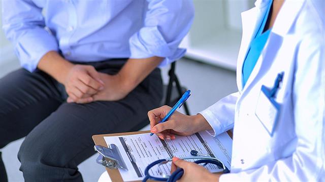 Μισθός έως και 4.000 ευρώ σε προσωπικούς γιατρούς με πολλούς εγγεγραμμένους ασθενείς