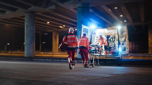 Διακομιδές με ιδιωτικά ασθενοφόρα: Η απόφαση και η αντιδράσεις