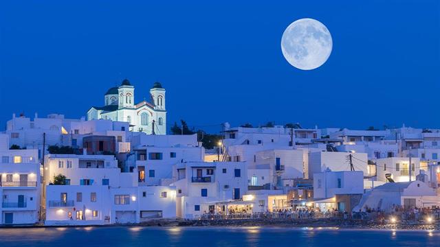 12 νησιά με τη θετικότητα στα ύψη - Τι γίνεται στις μεγάλες πόλεις [πίνακες]