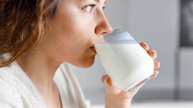 Νερό και γάλα είναι τα καλύτερα οχήματα για την απορρόφηση της βιταμίνης D