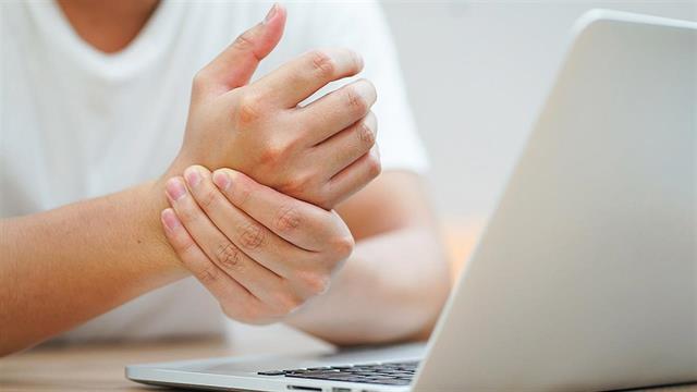 Επέμβαση καρπιαίου σωλήνα: Πότε θα επιστρέψω στη δουλειά;