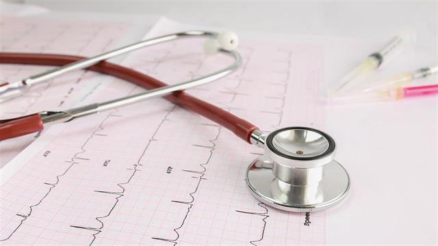 ‘Ερευνα: Το κάπνισμα διπλασιάζει τον κίνδυνο εμφάνισης καρδιακής ανεπάρκειας