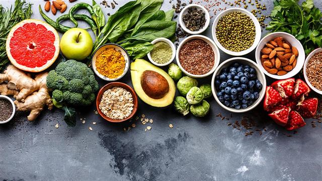 Πώς η διατροφή μπορεί να βελτιώσει την ανθεκτικότητα στις χρόνιες ασθένειες