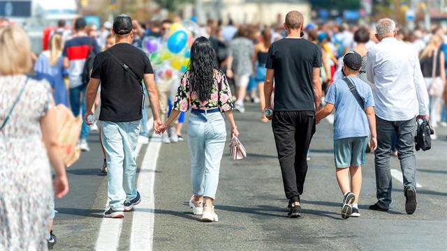 ECDC: Πόσο υψηλός είναι ο κίνδυνος λοίμωξης από τον ιό της ευλογιάς των πιθήκων - Ποιους αφορά