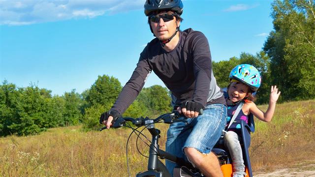 Παγκόσμια Ημέρα του Πατέρα: Δραστηριότητες που μπορείτε να κάνετε με τα παιδιά σας