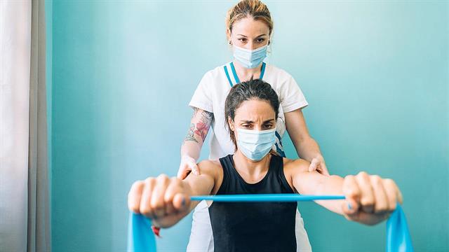 Οι φυσικοθεραπευτές ζητούν τον συμψηφισμό του clawback με δαπάνες έρευνας, ανάπτυξης και επενδυτικών σχεδίων