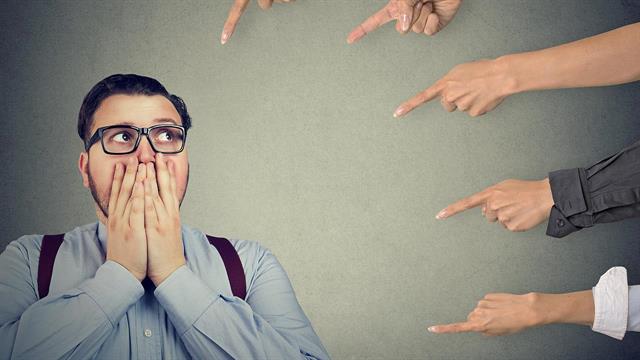 Τι είναι η κοινωνική αμηχανία και πώς θα την ξεπεράσω;