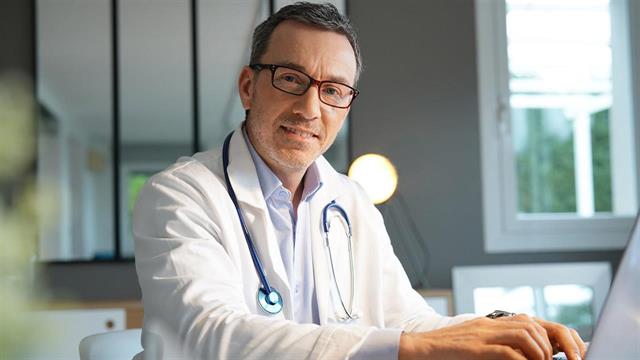 Ο ΠΙΣ στηρίζει τις κινητοποιήσεις των εργαστηριακών γιατρών