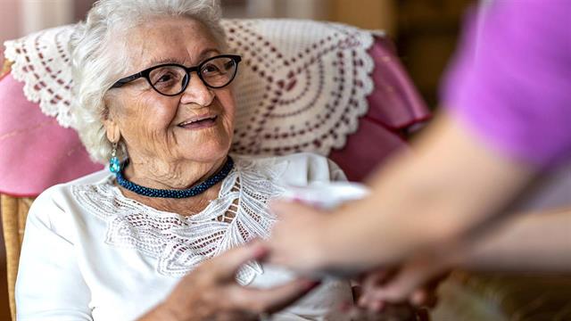 Δήμος Αθηναίων: Ανοίγουν επτά κλιματιζόμενοι χώροι για την προστασία των πολιτών από τον καύσωνα