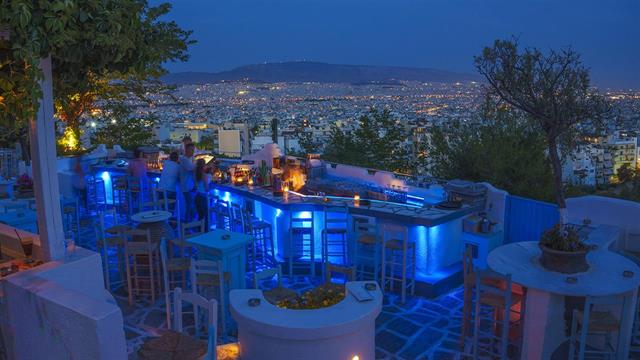 Αποκλιμάκωση της πανδημίας στην Αττική - Μεγάλη υποχώρηση στον Δυτικό Τομέα [πίνακας]