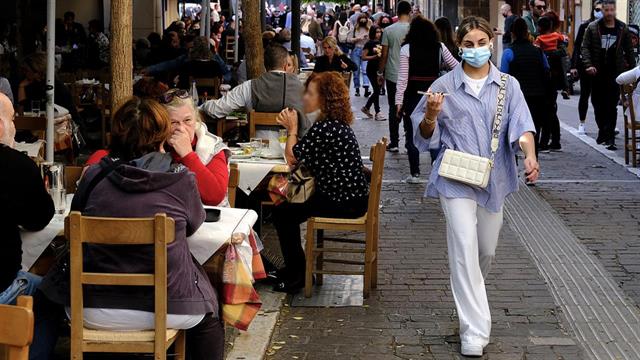 Πόσο προστατεύει ο εμβολιασμός από την Όμικρον 5 [μελέτη]