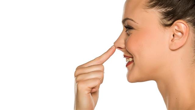 Ρινοπλαστική: Χρήσιμες πληροφορίες για την πιο δημοφιλή αισθητική επέμβαση