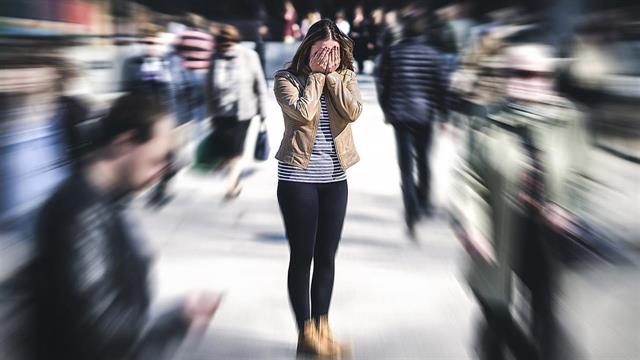 Μελέτη: Οι ψυχικές ασθένειες αυξάνουν τον κίνδυνο long CoViD