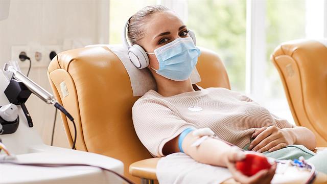 Έρευνα: Οσοι δίνουν αίμα πολλές φορές δεν χρειάζεται να ανησυχούν για επιπτώσεις στην υγεία τους