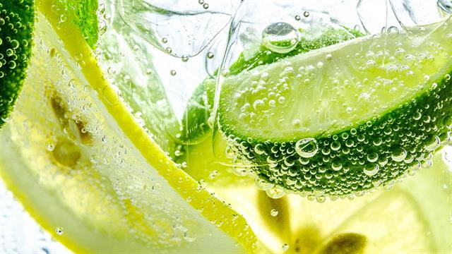 Tα σακχαρούχα αναψυκτικά συνδέονται με αυξημένο κίνδυνο θανάτου από καρκίνο