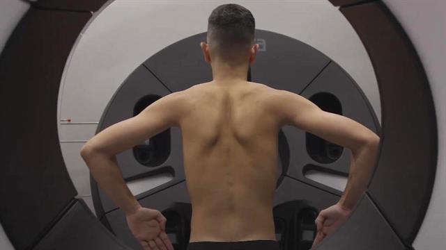 Υπερσύγχρονο μηχάνημα για δερματικές νόσους στο Ανδρέας Συγγρός - Δωρεά του Ιδρύματος Ωνάση