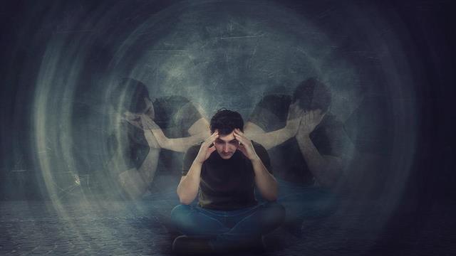 Έρευνα: Οι ψυχωσικές διαταραχές συνδέονται με 2,5 φορές υψηλότερο κίνδυνο μελλοντικής άνοιας