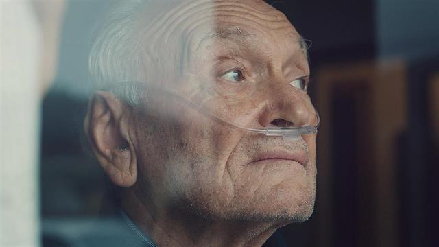 ECDC: Μεγάλη αύξηση κρουσμάτων CoViD σε άτομα 65 ετών και άνω - Τι γίνεται στην Ελλάδα