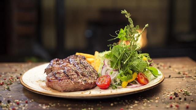 Πόση πρωτεΐνη χρειάζομαι για να χτίσω μυϊκή μάζα;