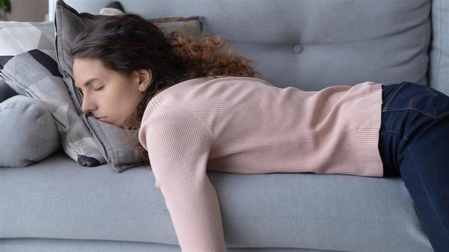 Νόσησα από κορωνοϊό: Γιατί ενώ έγινα καλά και πέρασε αρκετός καιρός από τότε που αρρώστησα δεν μπορώ να πάρω τα πόδια μου;