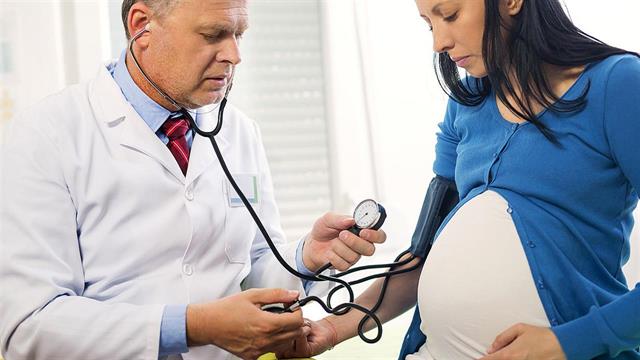 Εντοπίστηκαν βιοδείκτες που προβλέπουν τον κίνδυνο προεκλαμψίας