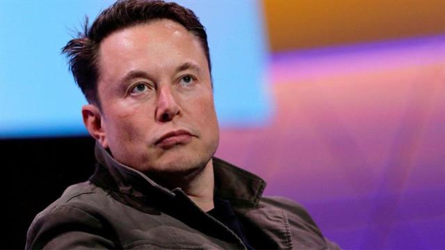 Εγκεφαλικό τσιπάκι θα δοκιμάσει σε έξι μήνες η Neuralink του Ελον Μασκ