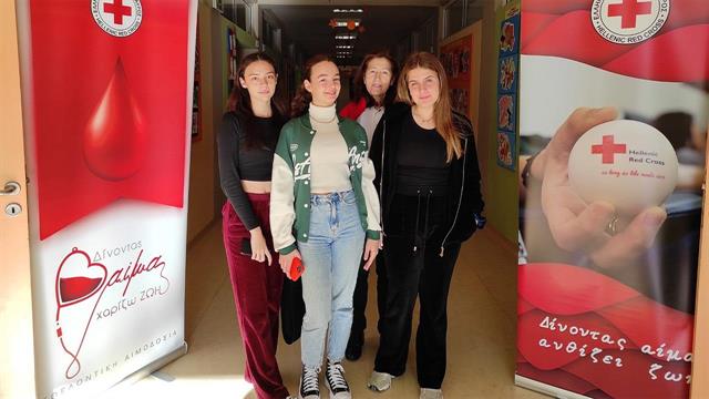 Ο Ελληνικός Ερυθρός Σταυρός διοργάνωσε μεγάλη αιμοδοσία σε συνεργασία με την Εράσμειο Ελληνογερμανική Σχολή