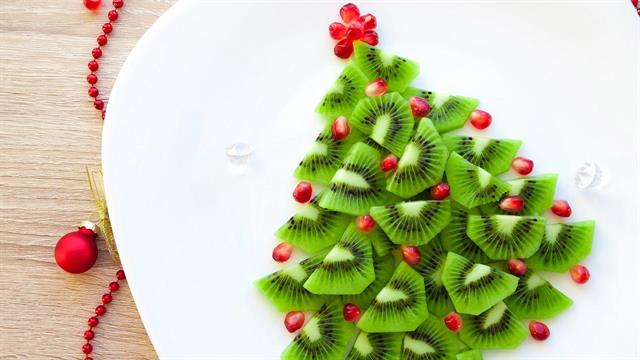 Έξυπνες συμβουλές για υγιεινά Χριστούγεννα