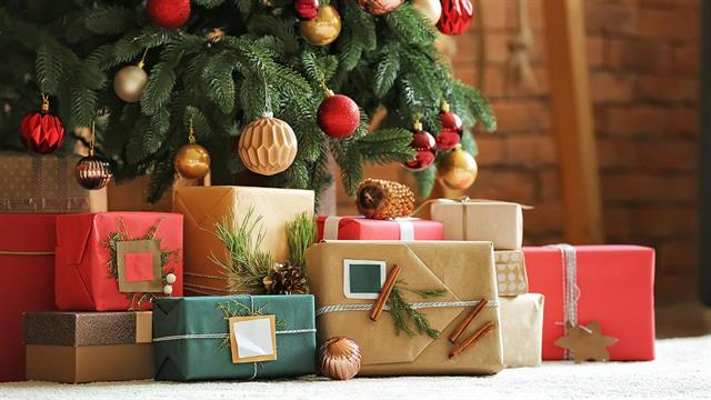 Χριστούγεννα: Τι να προσέξετε αν αγοράσετε ηλεκτρονικές συσκευές σε παιδιά