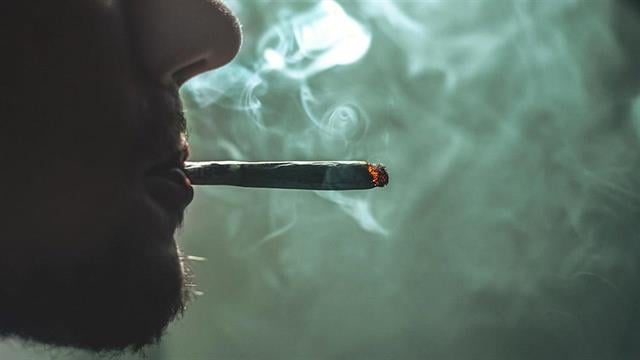 Οι εθισμοί των νέων απειλή για την υγεία στην Ελλάδα: 3 μεγάλα προβλήματα αναζητούν λύση