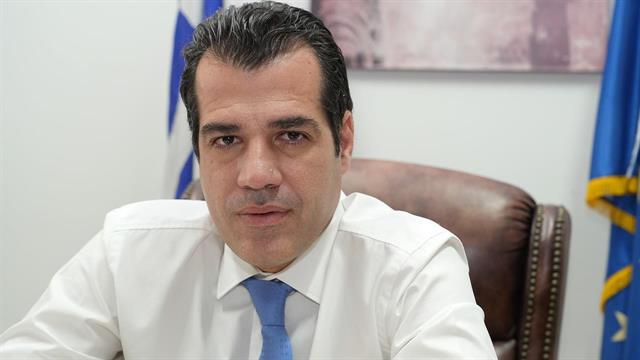 Πλεύρης: Πλήρης εφαρμογή του αντικαπνιστικού νόμου και στη νυχτερινή διασκέδαση