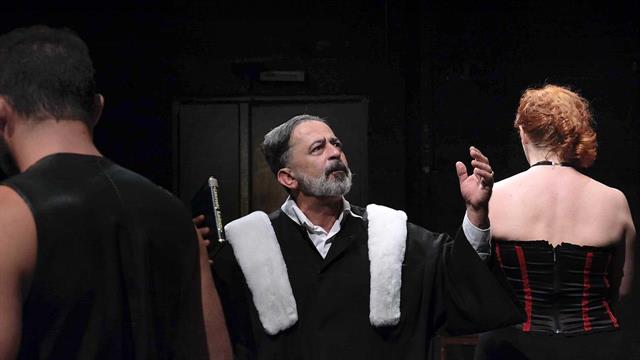 Αυτοί και τα παντελόνια τους-  Φιλανθρωπική παράσταση για τον Πανελλήνιο Σύλλογο ασθενών με νευροϊνωμάτωση