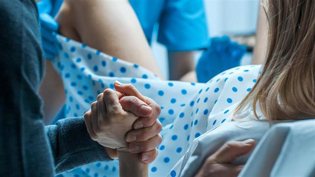 Γέννησε στην τουαλέτα νοσοκομείου!