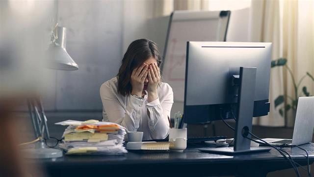 Δύσκολο να εργάζεσαι όταν πενθείς τον σύντροφό σου