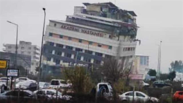 Κατέρρευσε και νοσοκομείο στην Τουρκία - Μαρτυρίες σοκ από πολίτες