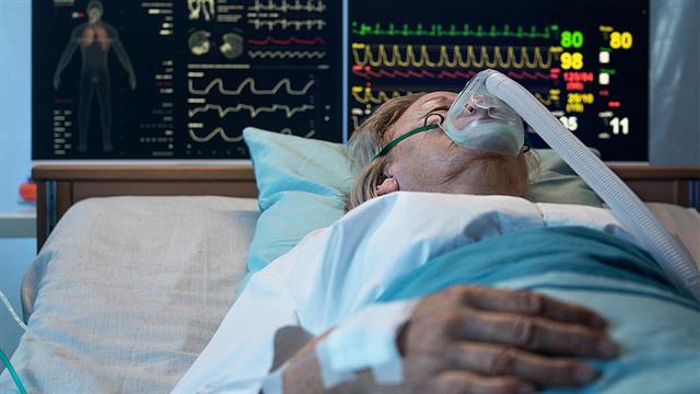 Μειώνονται γρήγορα τα κρούσματα CoViD, αργά οι θάνατοι - Νέες αρνητικές πρωτιές της Ελλάδας [πίνακας]