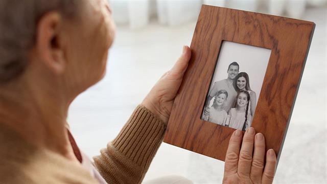 Ποιοι κοινωνικοί παράγοντες προβλέπουν τον πρόωρο θάνατο στους άνω των 65 ετών