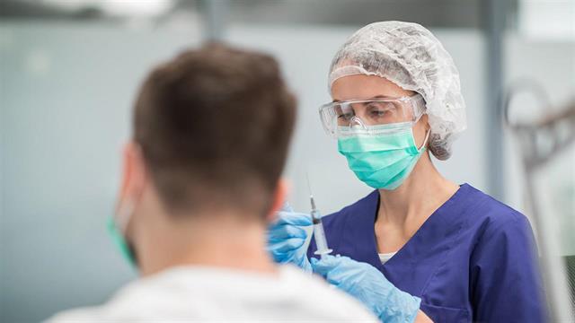 Πλεύρης: Ετήσια αύξηση έως 600 ευρώ στο επίδομα επικινδυνότητας των υγειονομικών