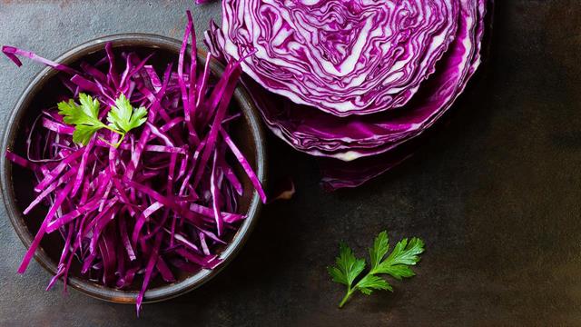 Κόκκινο λάχανο: Σημαντικό για τα οστά και την απώλεια βάρους