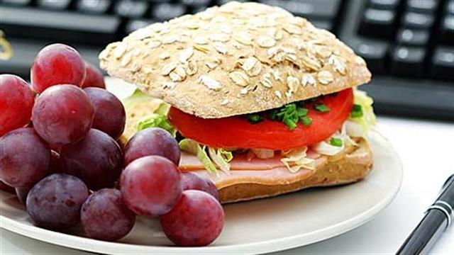 ‘Ασφαλής’ διατροφή στο γραφείο