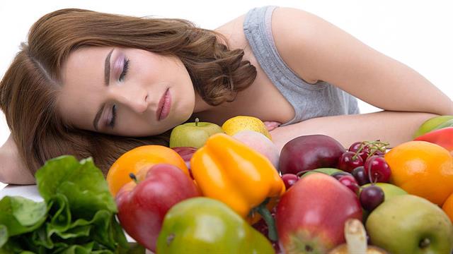 Κόπωση: Bιταμίνες και μέταλλα που δεν πρέπει να λείπουν από τη διατροφή