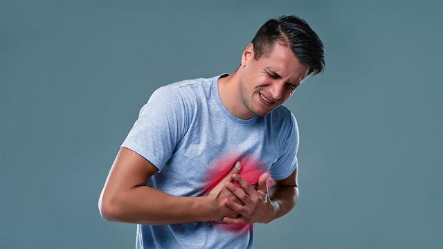 Καρδιακή προσβολή σε νεαρή ηλικία: Γιατί συμβαίνει συχνότερα;