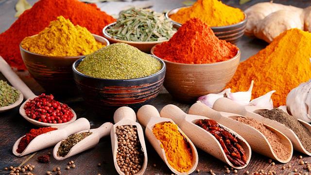 Μπορούν τα μπαχαρικά να ενισχύσουν την πρόσληψη πρωτεΐνης στους ηλικιωμένους;