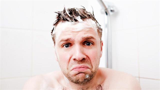 Κόβουν θέρμανση, κρέας και το... μπάνιο οι  Έλληνες καταναλωτές