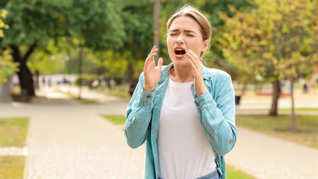 Τους πάσχοντες από αλλεργία ταλαιπωρούν οι συχνές αλλαγές του καιρού