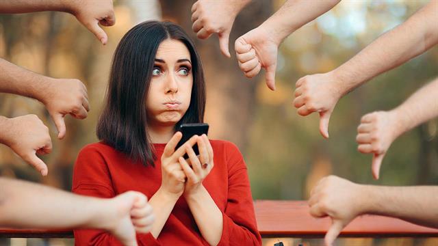 Πώς να γίνουμε λιγότερο επικριτικοί